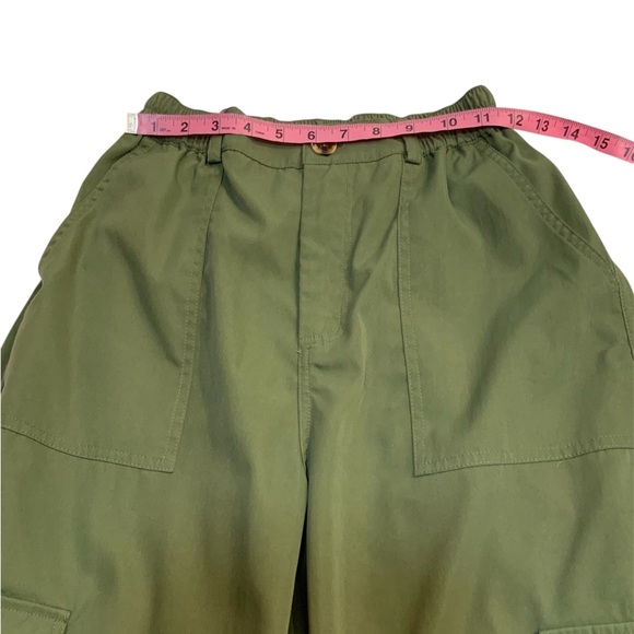 Women’s Army Green Cargo Pants - Picture 3 of 6